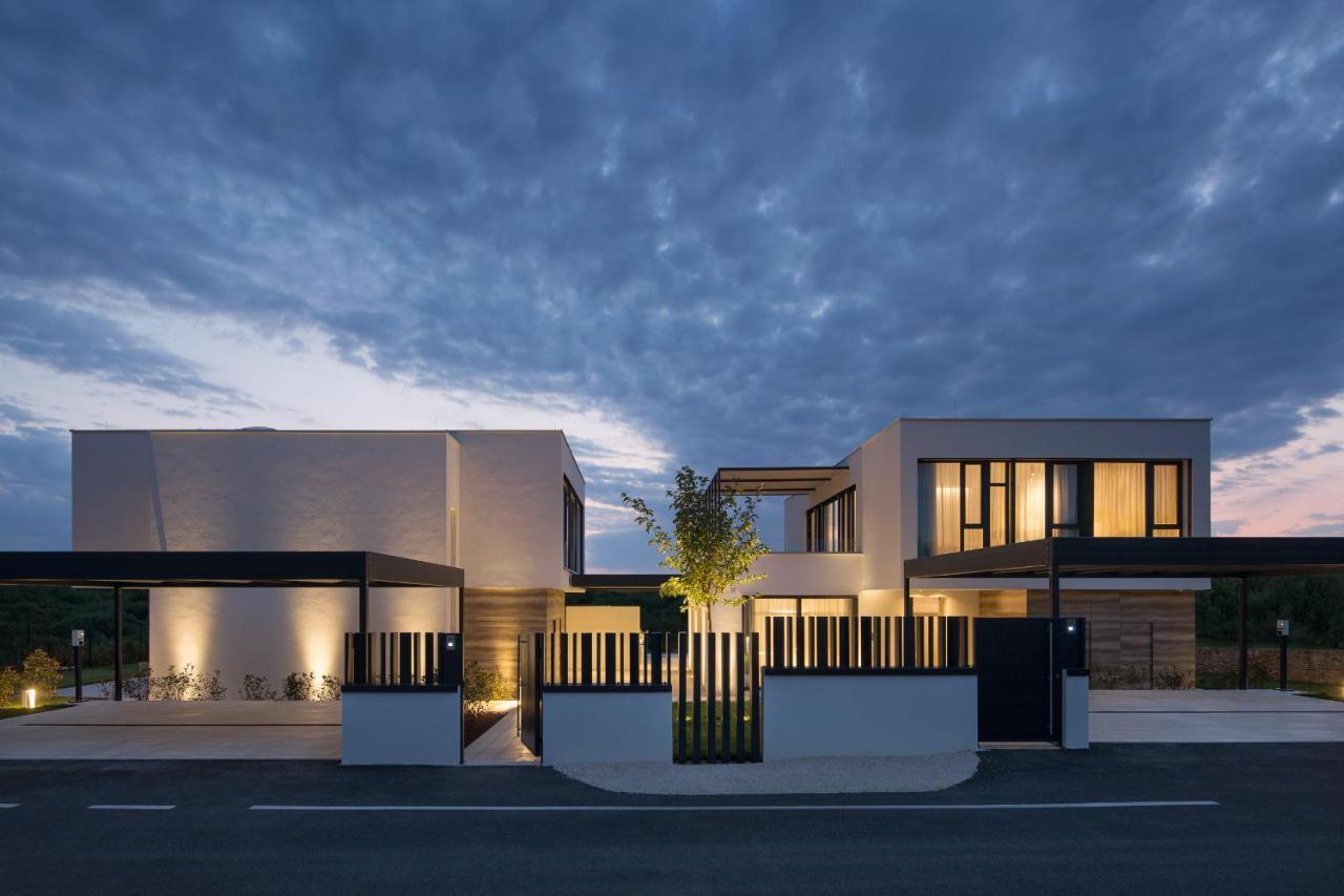 Design Villa Noble With Spa Bale Eksteriør billede