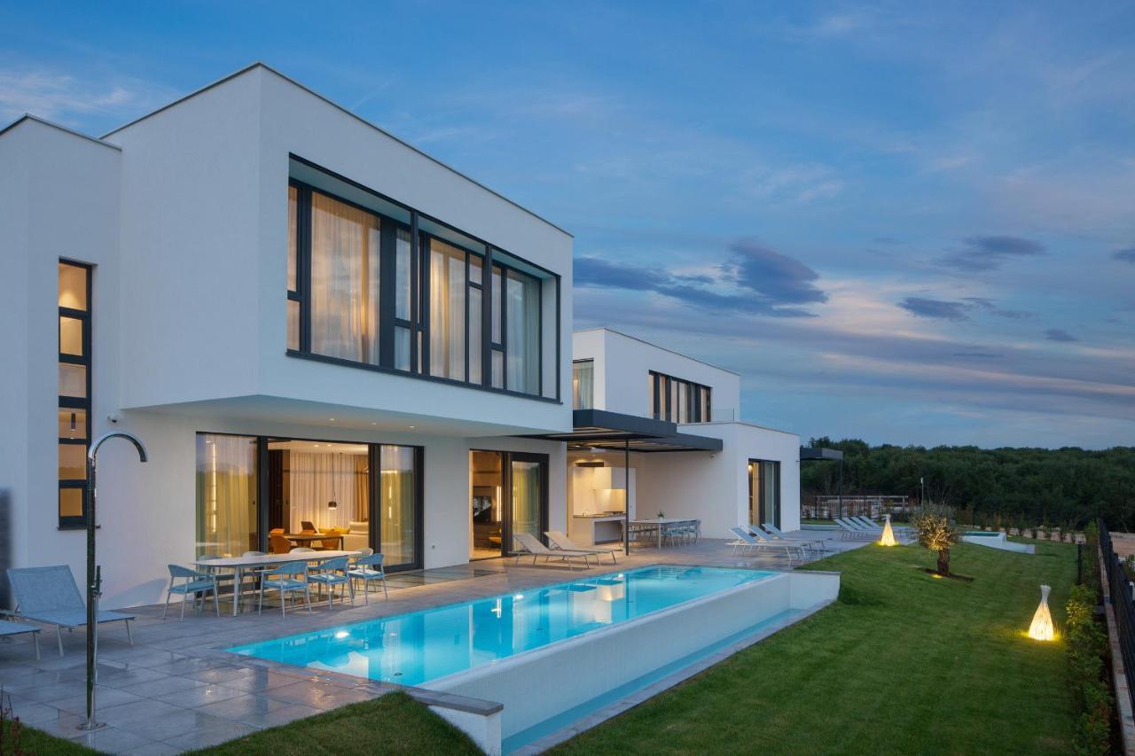 Design Villa Noble With Spa Bale Eksteriør billede