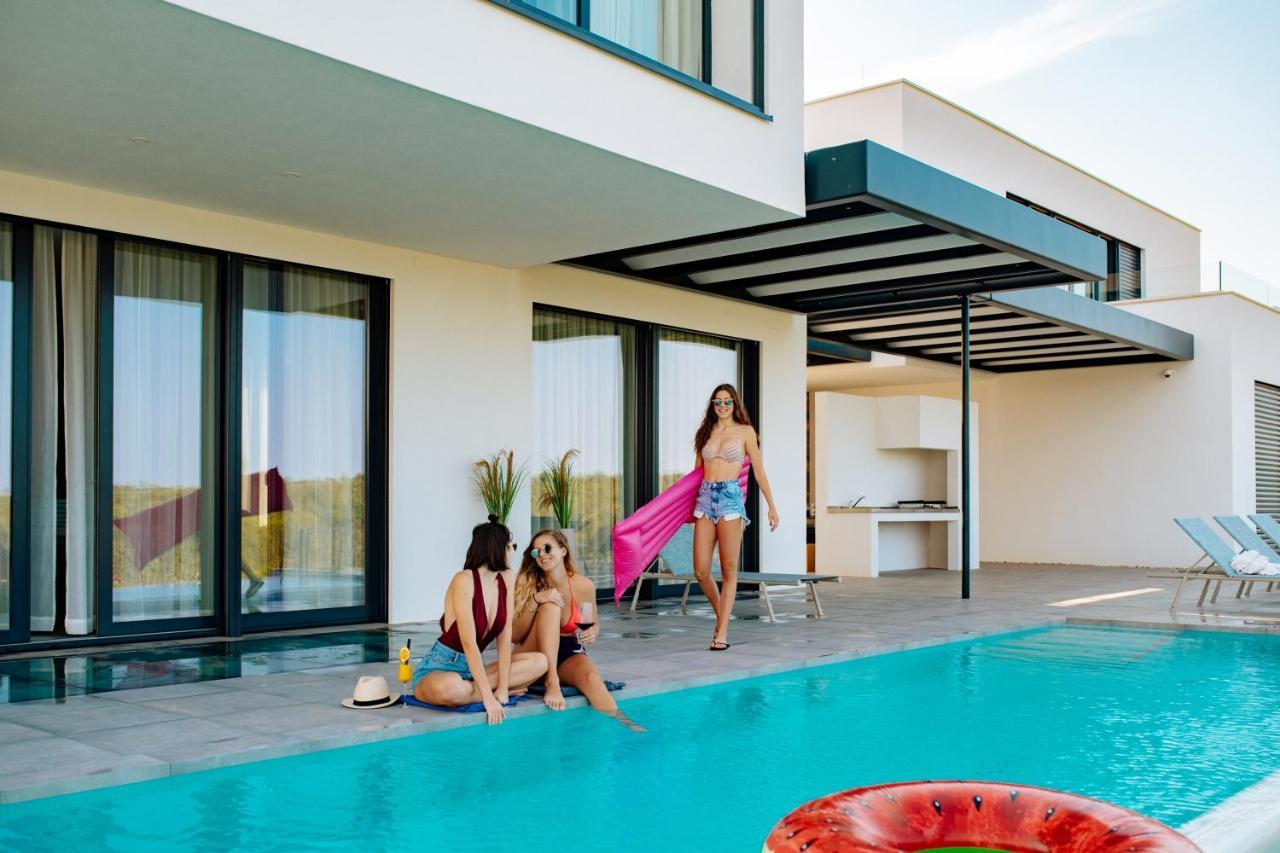 Design Villa Noble With Spa Bale Eksteriør billede